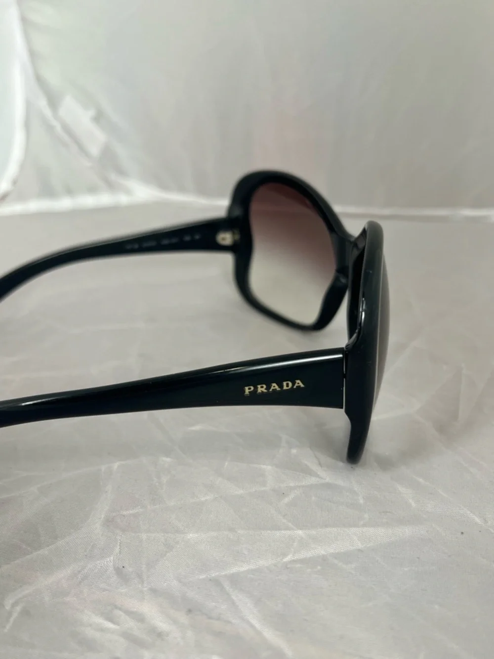 💕 PRADA Butterfly Frame Sunglasses Black 61- 15 SPR 18I (Damaged) - Picture 9 of 11